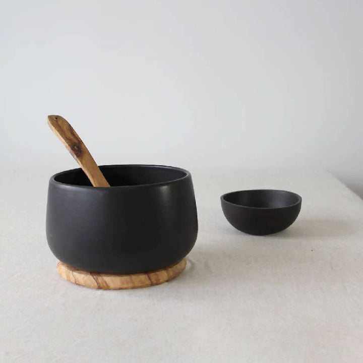 Handcrafted Non-Toxic Stoneware Serving Bowl, 68 oz.