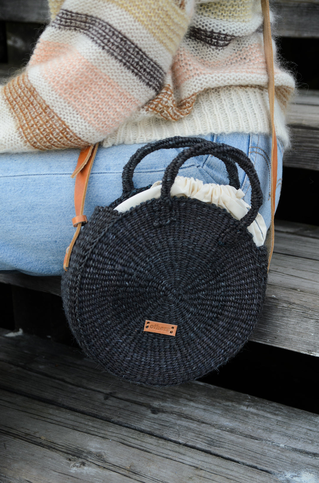 Handcrafted Sisal Round Handbag, Black 9.5"