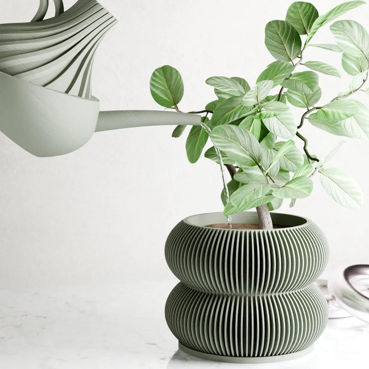 Twist Watering Can Bioplastic Wood
