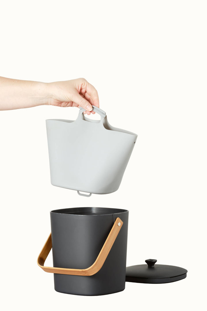Reusable Silicone Composting Bin Liner, 8" x 6.25" x 9"