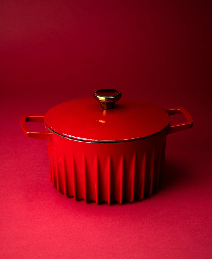 Recycled Iron Rapid-Heat Cast Iron Dutch Oven, 5.5 Qt.