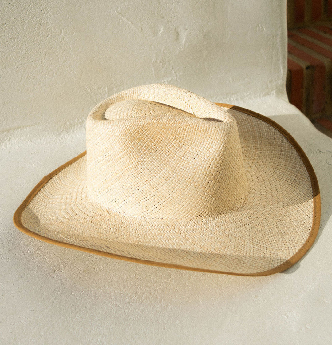 Handcrafted Paja Toquilla Wide-Brim Cowboy Hat, 4"