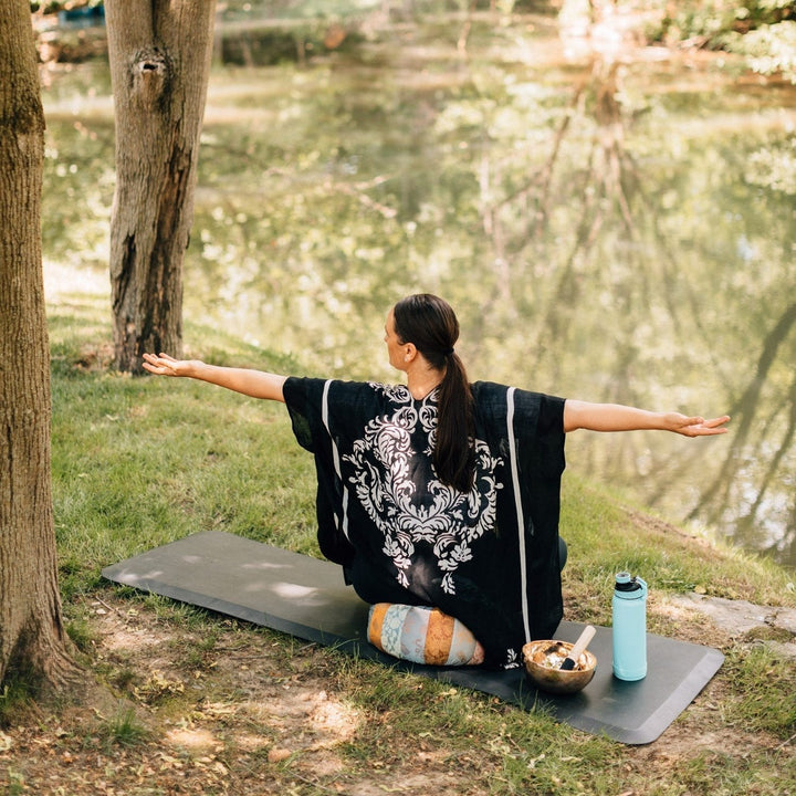 Handcrafted Silk &amp; Kapok Yoga Meditation Pillow