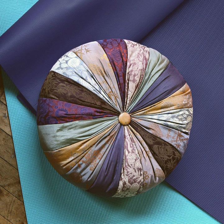 Handcrafted Silk &amp; Kapok Yoga Meditation Pillow