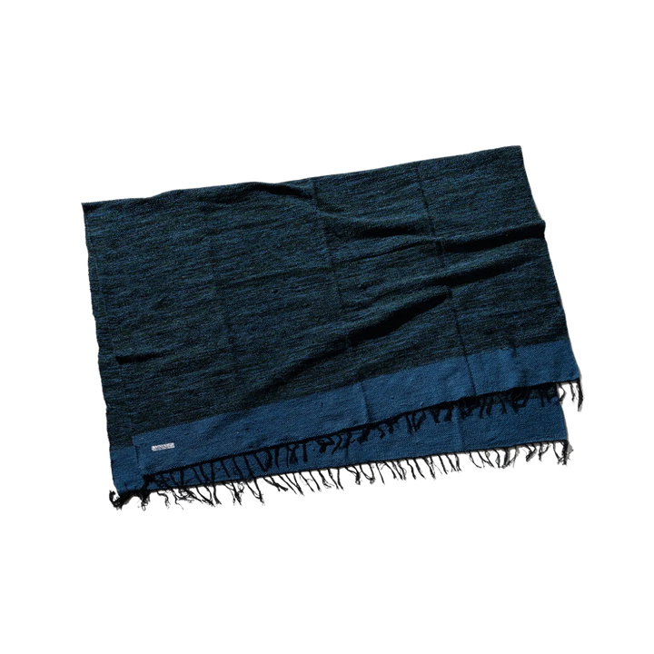 Handloomed Solid Color Area Rug