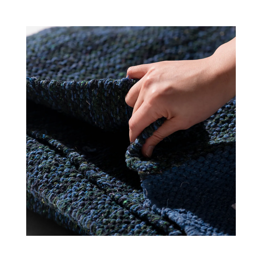 Handloomed Solid Color Area Rug