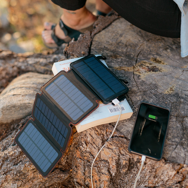 Solar Power Bank, 8,000 mAh, 3-Port, 4-Panel