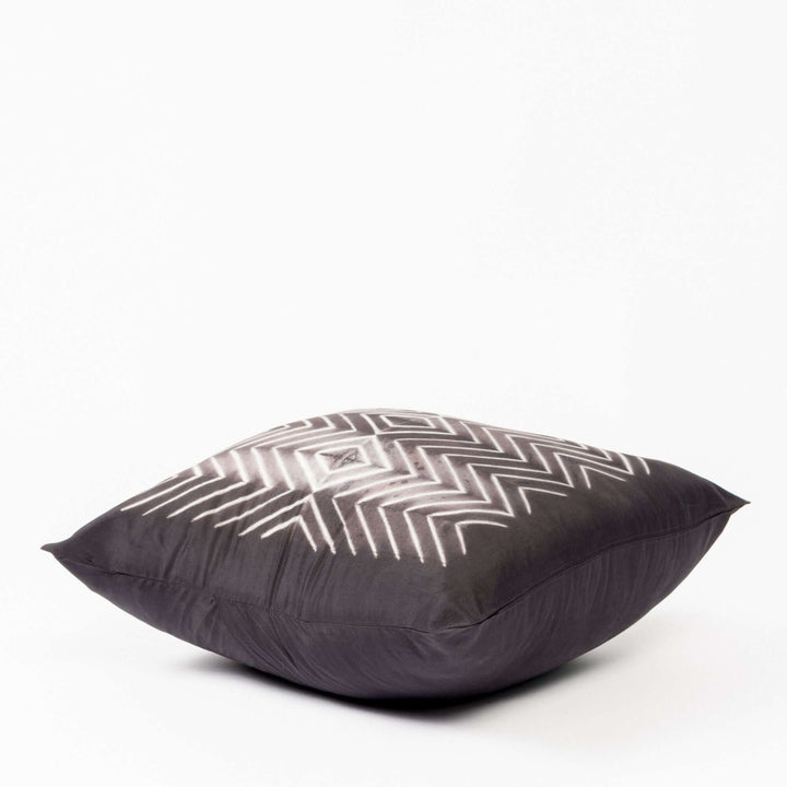 Handcrafted Shibori 60GSM Silk Throw Pillow, 20"