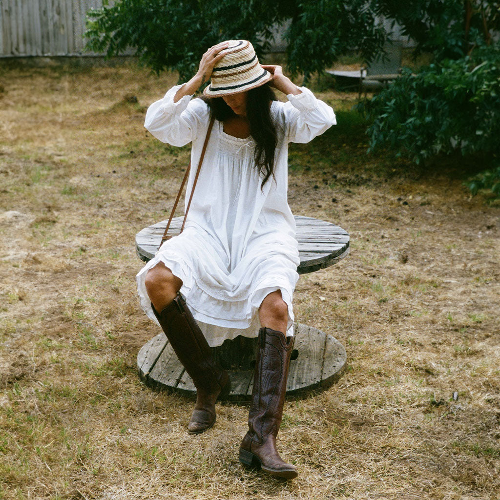 Handcrafted Plant-Dyed Cabuya Bucket Hat, Creme