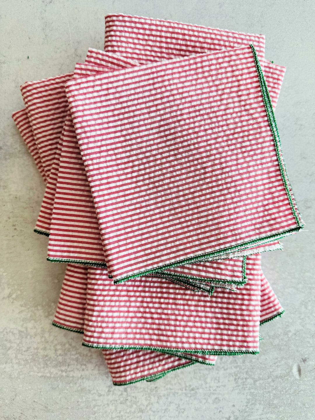 No-Iron Seersucker Table Linens, Red &amp; Green, 4 Ct.