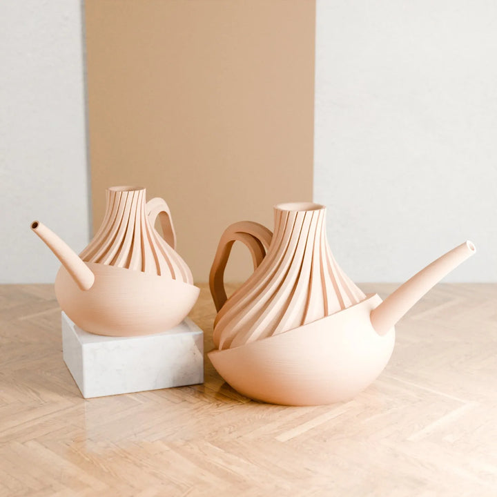 Twist Watering Can Bioplastic Wood