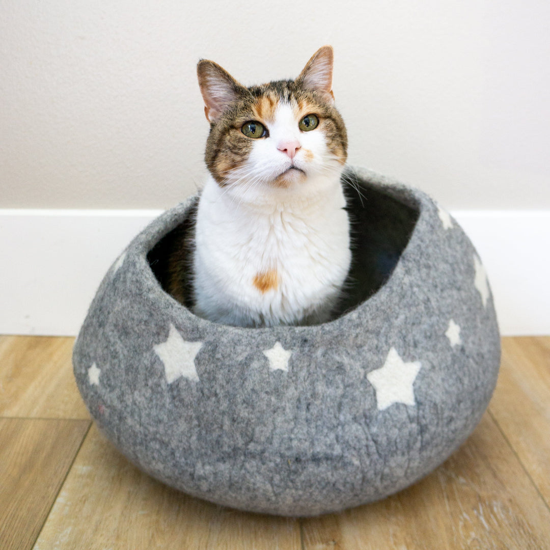 Organic Hand-Felted Wool Cat Cave Bed, Grey, 20"