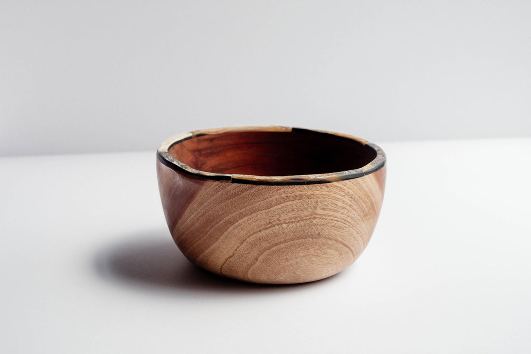Handcrafted Wood &amp; Horn Rim Dinnerware Bowl, 5"