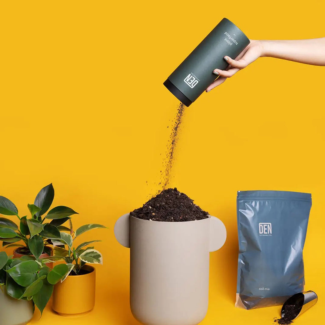 Organic Biochar Carbon-Rich Plant Food, 1 Qt.